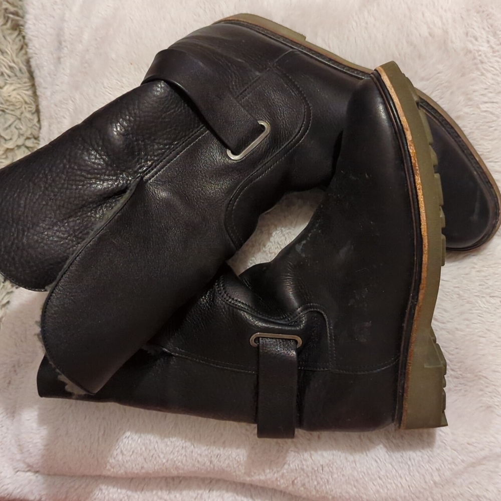 Robert Clergerie woman's winter boots, size 9